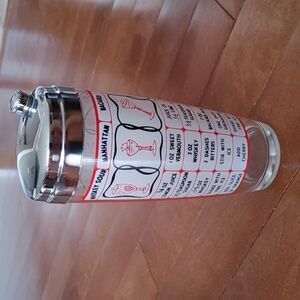 VINTAGE 1960s 24oz Large Cocktail Shaker Chrome Top